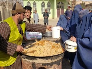 Avrupa Yetim Eli'nden Afganistan'a yardım