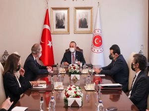 Bakan Çavuşoğlu, BM Genel Sekreteri'nin Suriye Özel Temsilcisi ile görüştü