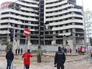 Vali Gül Gaziantep'te atıl durumdaki otelin yıkılacağını duyurdu
