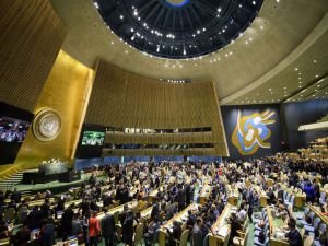 BM, Rusya'nın Ukrayna'ya savaş tazminatı ödemesine karar verdi