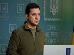 Zelenskiy: Silahları bırakmayacağız