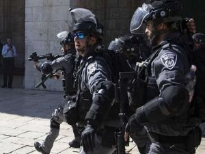 Siyonist işgal rejimi Filistinlileri alıkoymayı sürdürüyor