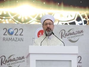 Diyanet İşleri Başkanı Erbaş, Ramazan temasını açıkladı: Ramazan ve Doğruluk