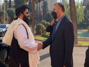 Afganistan ve İran'ın dışişleri bakanları görüştü