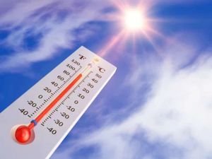 İran'da hava sıcaklığı 50 dereceyi gördü