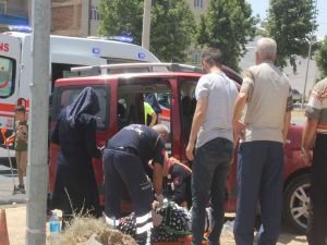 Elâzığ`da trafik kazası: 4 yaralı