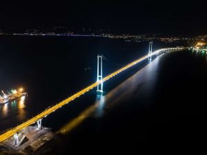 Bakan Karaismailoğlu: Osmangazi Köprüsü’nde 80 bin araç ile rekor kırıldı