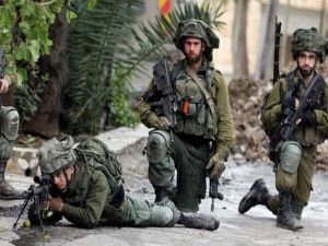 İşgalci siyonistler 2 Filistinliyi yaraladı