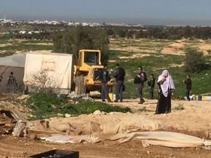 Siyonist işgal rejimi, Filistin'de bir köyü 205'inci kezdir yıkıyor