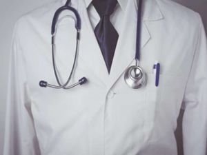 Sağlık Bakanı Koca: Hekimler için sözleşmeli pozisyonlar açılacak