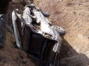 Afganistan'da minibüs devrildi: 7 ölü 3 yaralı