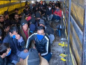 Çanakkale'de 182 düzensiz göçmen yakalandı