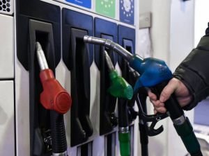 Rusya, Pakistan'a indirimli petrol satacak