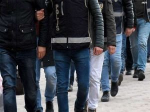 İzmir'de suç örgütü operasyonu: 25 tutuklama