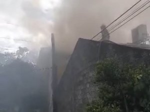 Filipinler'de yangın: 10 ölü