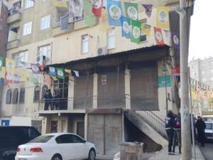 Diyarbakır'da DBP'ye yönelik operasyon: 14 gözaltı