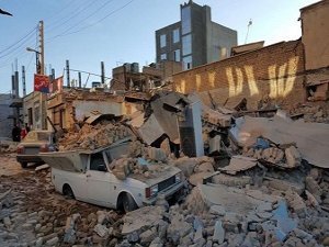 İran'daki depremde yaralı sayısı 165'e yükseldi