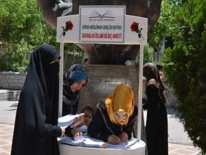 Genç bayanlara yönelik "İslami Bilinç Anketi"