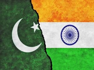 Pakistan ile Hindistan arasında gerginlik