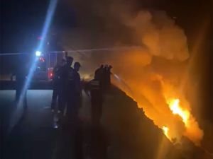 Batman'da kaza yapan TIR'da yangın: 4 kişi öldü