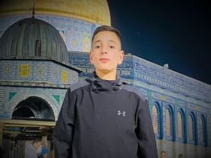 Siyonist rejim başından vurduğu Filistinli çocuğu şehid etti