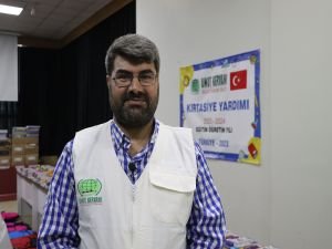 Umut Kervanı Başkanı Kurtaran: Kırtasiye yardımında deprem bölgesine öncelik verdik