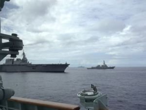 Kanada savaş gemisi Çin askeri savaş gemisiyle karşı karşıya geldi
