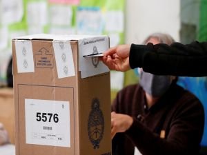 Arjantin'de genel seçimler 2. tura kaldı