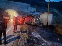 Malatya’da "sülfürik asit" yüklü tanker ile kamyonet çarpıştı: 2 yaralı