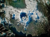 Nemrut Krater Gölü'nün uzaydan çekilen fotoğrafı paylaşıldı