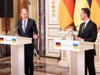 Almanya Başbakanı Scholz, Ukrayna Devlet Başkanı Zelenskiy ile görüştü