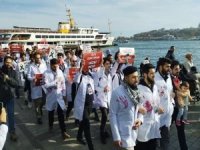 Hekimlerden Gazze'ye destek yürüyüşü