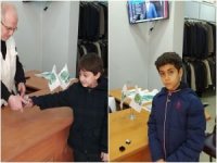 Minik çocuklar, kumbaralarında biriktirdikleri parayı Gazze'ye bağışladı