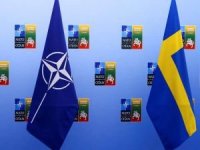 İsveç'in NATO'ya üyeliği Komisyon'dan geçti