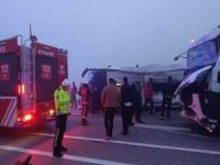Malatya'da yolcu otobüsü ile kargo kamyonu çarpıştı: 3 ölü, 29 yaralı