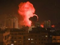 Siyonist işgal rejimi, Gazze'ye 6 dakikada 50 saldırı düzenledi