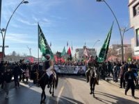 Batman’da Gençler Gazze için ‘Tevhid bayraklı’ yürüyüş ve basın açıklaması yaptı