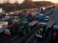 Fransa’da çiftçiler eylemlerine devam ediyor