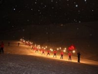 Bitlis'te Kar Festivali ve Meşaleli Kayak gösterileri