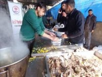 Yetimler Vakfı'ndan kıtlığın pençesindeki Gazze'ye sıcak yemek