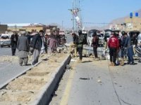 Pakistan'da bombalı saldırı: 24 ölü