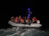 Çanakkale açıklarında 89 düzensiz göçmen kurtarıldı