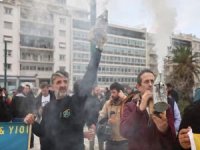 Yunanistan'da çiftçilerden sonra arıcılar da protesto düzenledi