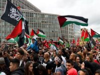 Almanya'da binlerce kişi Filistin'e destek için yürüdü
