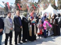 HÜDA PAR, Beşiktaş'ta Gazze konulu resim sergisi açtı