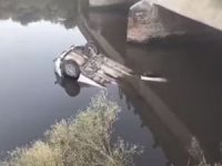 Hatay'da sulama kanalına devrilen otomobilde 2 kişi hayatını kaybetti