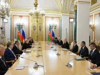 Aliyev ile Putin Moskova'da bir araya geldi