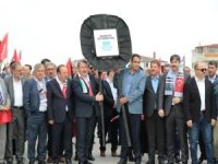 Memur-Sen'den BM Ankara Temsilciliği önüne siyah çelenk