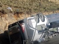 Peru'da otobüs şarampole yuvarlandı: 13 ölü 18 yaralı