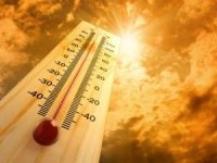 Doğu'da sıcak hava uyarısı: 10.00-16.00 saatleri arasında dışarı çıkmayın